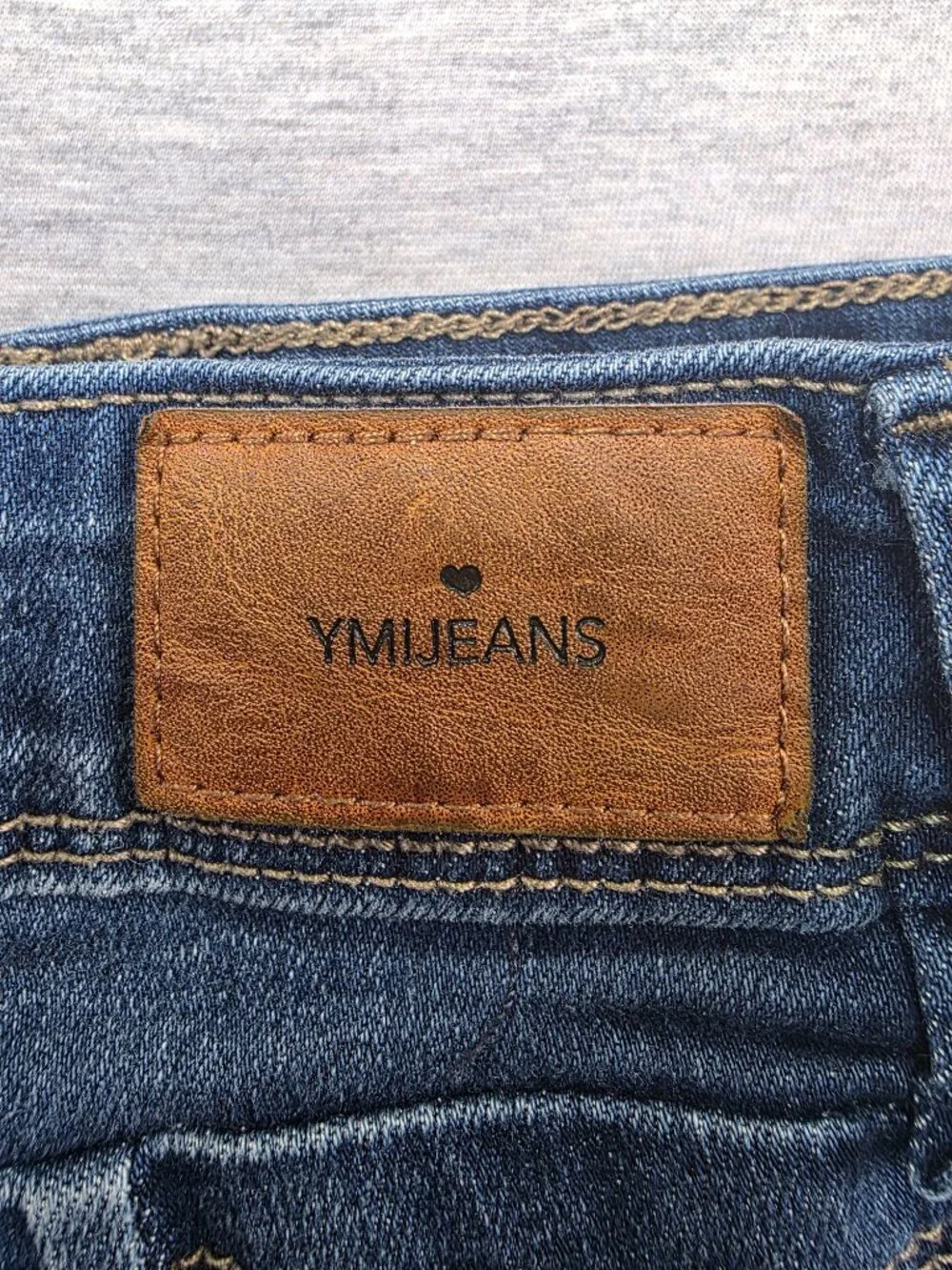 YMI Wanna Betta Butt Denim Shorts Dark Wash Distressed Size 7